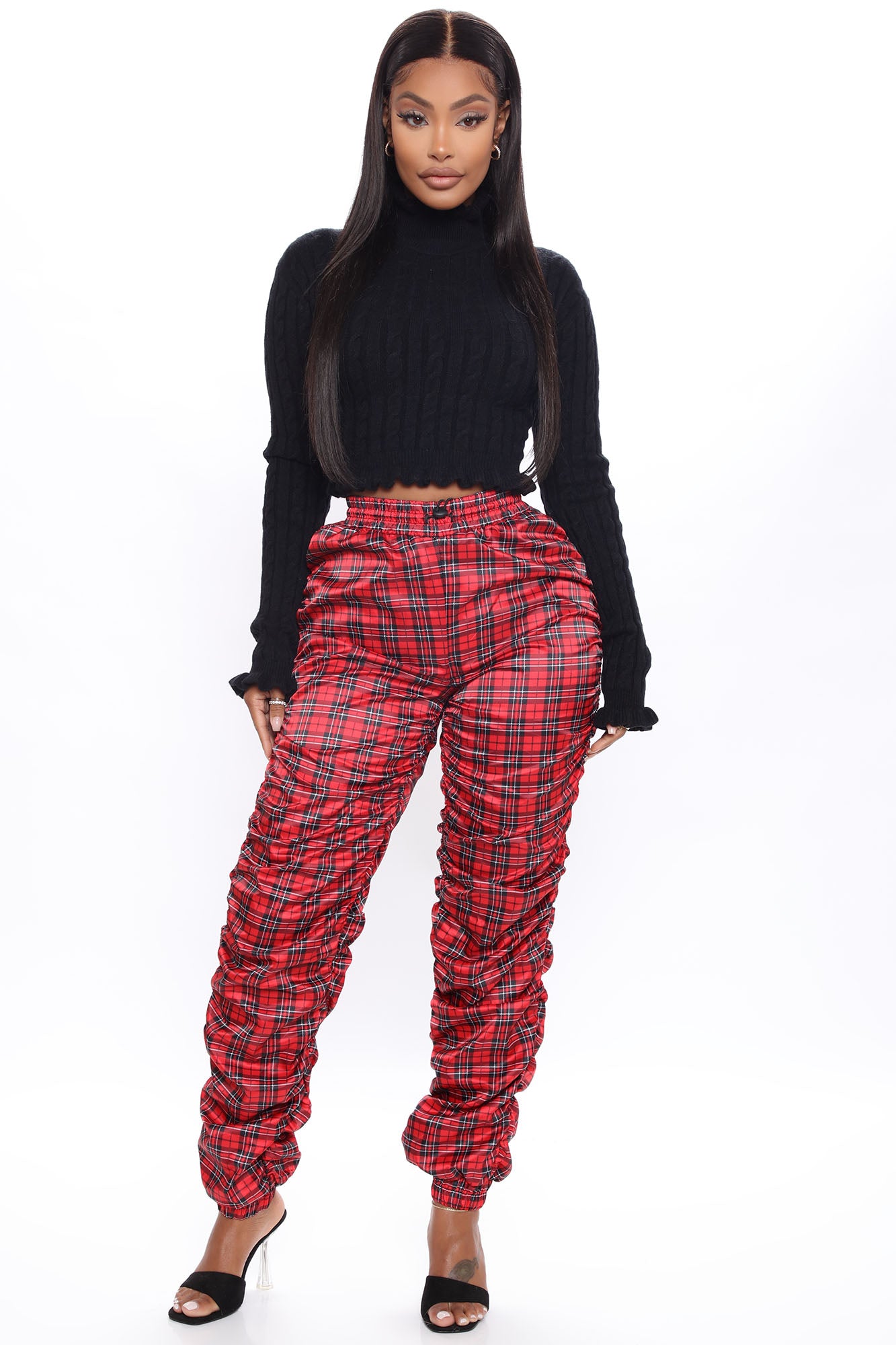 09-16-20Studio1_JP_CP_11-40-26_4_SW261T_Black_0025_JK.jpg