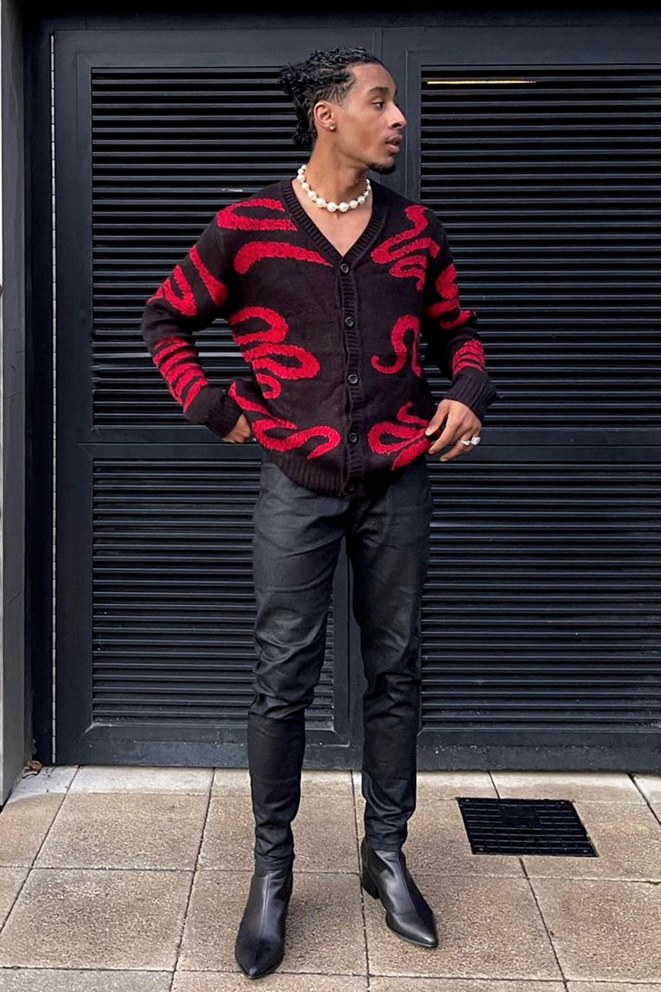 SeanCardiganSweater-BlackRed_mer_2.jpg