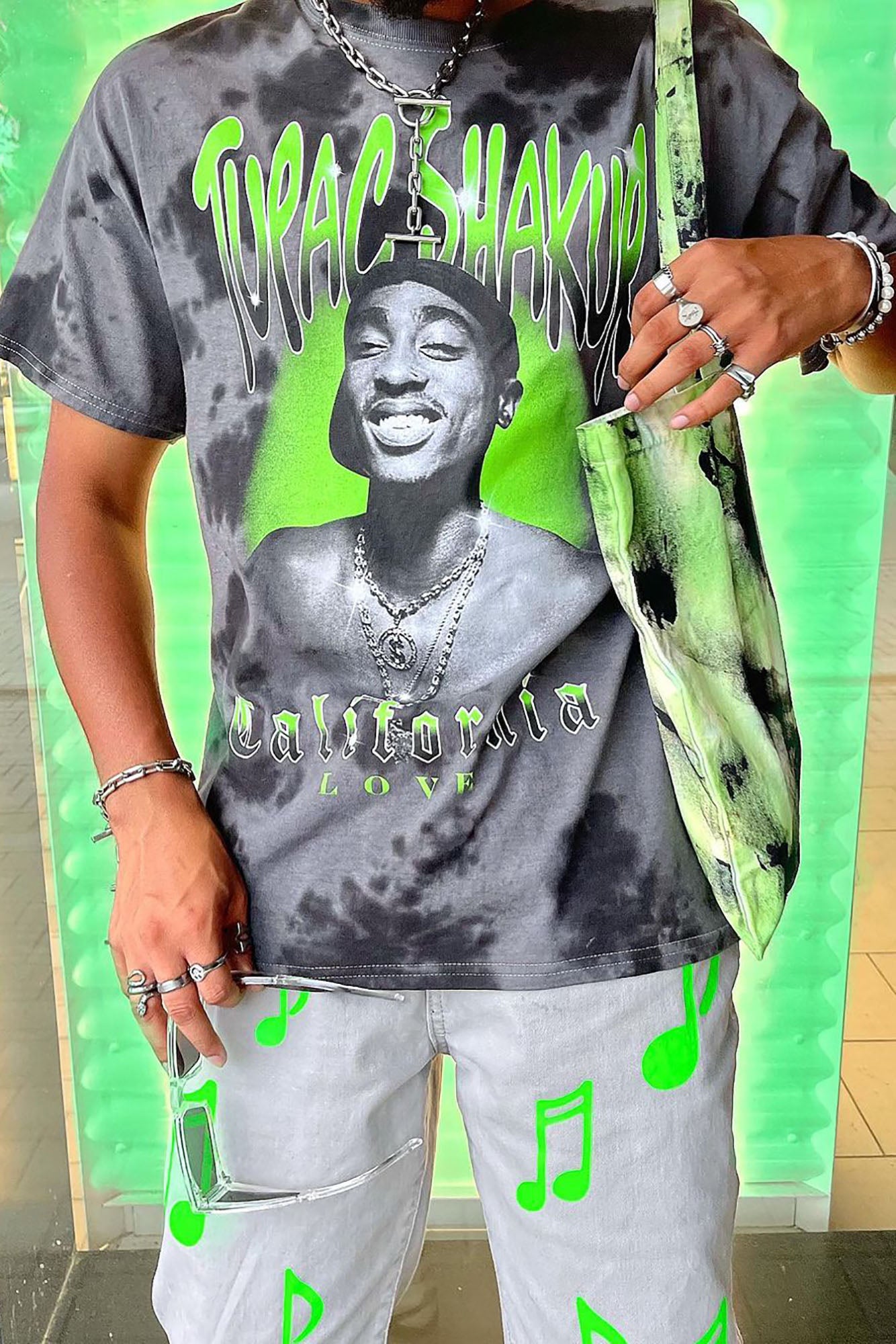TupacCaliforniaLoveShortSleeveTee-Black_MER_49084cda-8d98-46de-82d7-e1602600cfc5.jpg